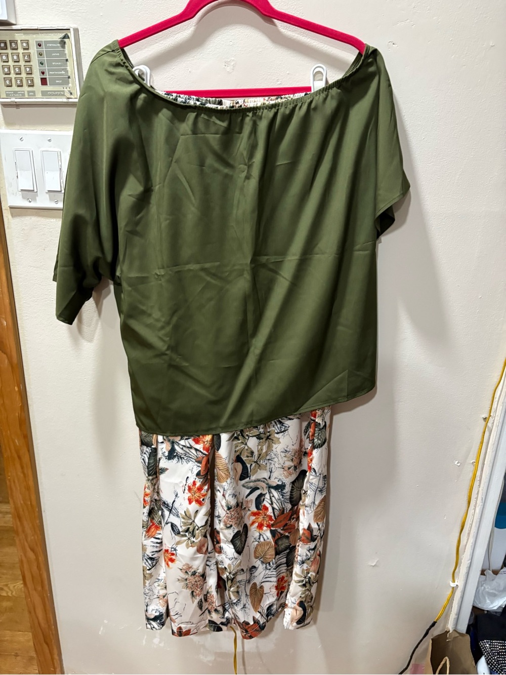 SHEIN Olive Off-Shoulder Short Sleeve Tunic with wide leg pants woman’s set